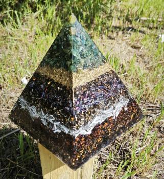 Orgonitpyramide Aventurin